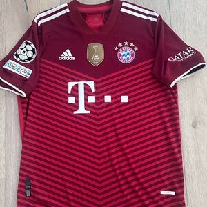 2021-2022 Bayern Munich Home Player Issue Robert Lewandowski Size L